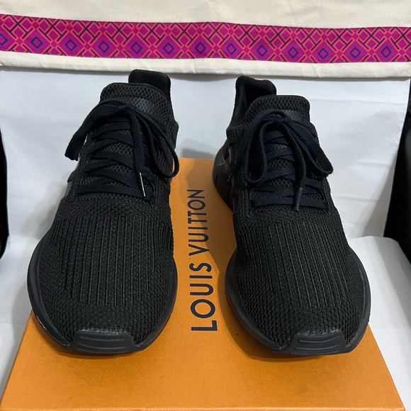 A D I D A S - Picture 3 of 10